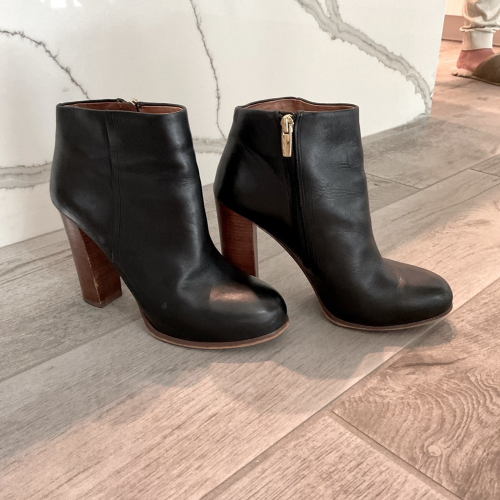 Black Boots ISOLA Ankle booties- brown Thick heel Size 8